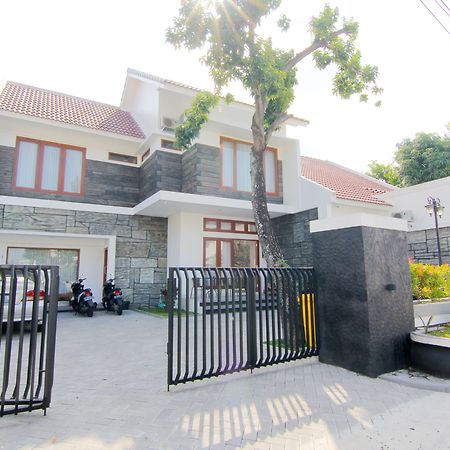 Silas Garden Yogyakarta Exterior foto