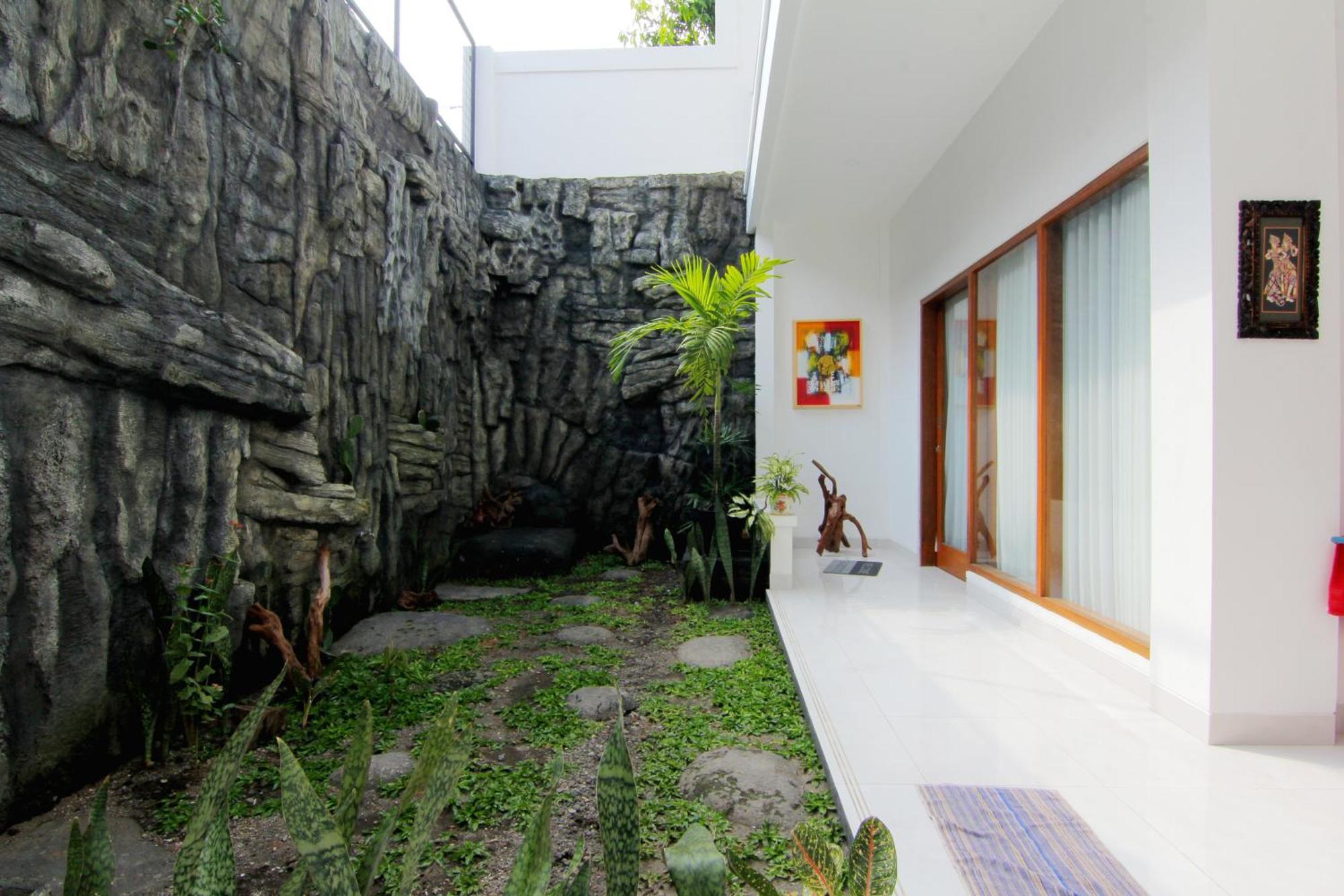 Silas Garden Yogyakarta Exterior foto